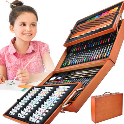 Painting kit 174pcs in a suitcase