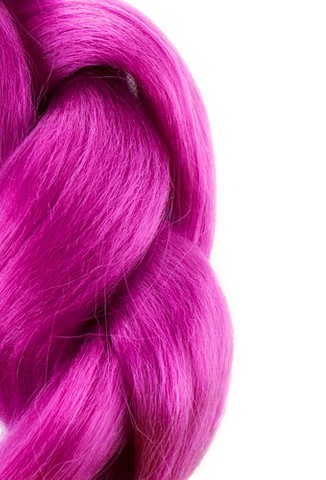 Sintetinės plaukų kasos – violetinės spalvos